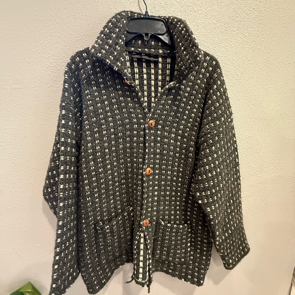 Wool Gray and White Oversized Teddy Jacket with Textured Pattern